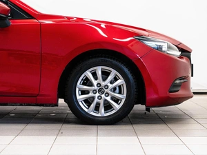 Хетчбэк Mazda Axela 2017 года, 1350000 рублей, Красноярск