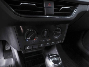 Лифтбек Skoda Rapid 2021 года, 1470000 рублей, Ростов-на-Дону