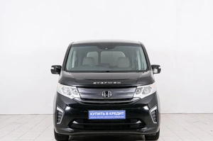 Минивэн Honda Stepwgn 2017 года, 1679000 рублей, Красноярск