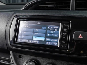 Хетчбэк Toyota Vitz 2017 года, 929000 рублей, Тюмень