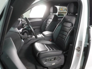 Внедорожник Volkswagen Touareg 2019 года, 7999000 рублей, Воронеж