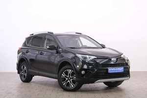 Внедорожник Toyota RAV4 2016 года, 2599000 рублей, Омск