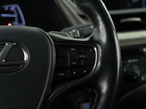 Седан Lexus ES 2020 года, 3227077 рублей, Москва