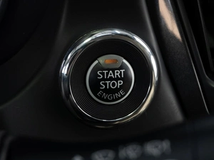 Седан Infiniti Q50 2015 года, 1834000 рублей, Тюмень