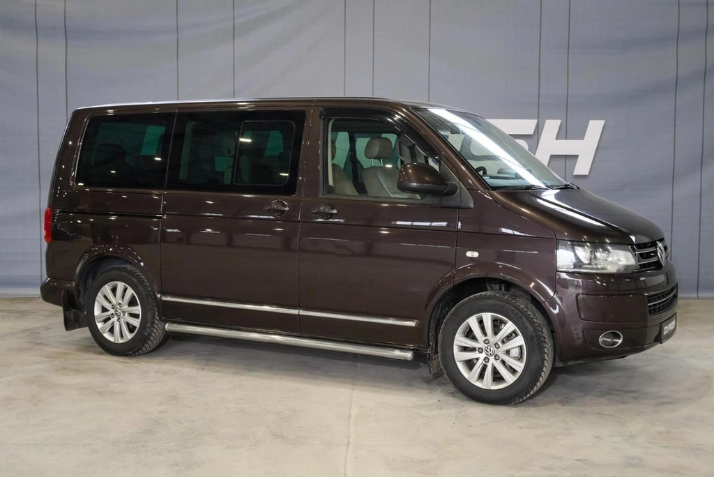 Минивэн Volkswagen Multivan 2011 года, 2349000 рублей, Ульяновск
