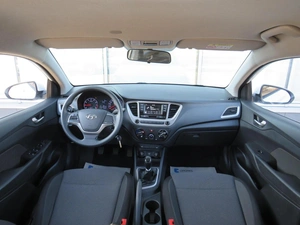 Седан Hyundai Solaris 2019 года, 1295000 рублей, Брянск