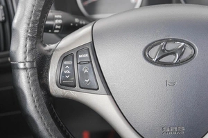 Хетчбэк Hyundai i30 2009 года, 749000 рублей, Кемерово