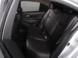 Седан Toyota Corolla 2022 года, 2199000 рублей, Красный Пахарь