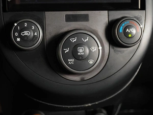 Хетчбэк Kia Soul 2010 года, 689000 рублей, Воронеж