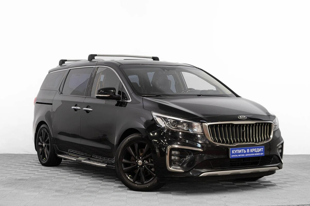 Минивэн Kia Carnival 2018 года, 2699000 рублей, Барнаул