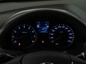 Седан Hyundai Solaris 2015 года, 998999 рублей, Москва