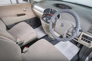 Минивэн Nissan Presage 2003 года, 669000 рублей, Томск