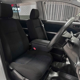 Минивэн Toyota Isis 2014 года, 1297000 рублей, Красноярск