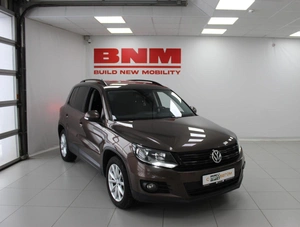 Внедорожник Volkswagen Tiguan 2015 года, 1600000 рублей, Смоленск