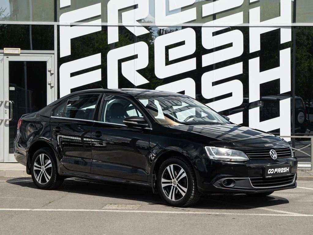 Седан Volkswagen Jetta 2011 года, 725000 рублей, Волгоград