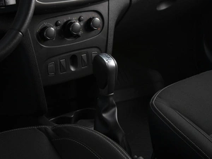 Седан Renault Logan Stepway 2021 года, 1230000 рублей, Омск
