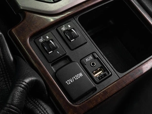 Внедорожник Toyota Land Cruiser Prado 2011 года, 2449000 рублей, Тюмень