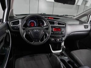 Универсал Kia Ceed 2013 года, 880000 рублей, Тюмень