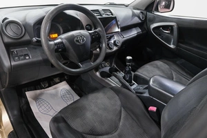 Внедорожник Toyota RAV4 2010 года, 1299000 рублей, Новокузнецк