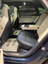 Лифтбек Zeekr 001 2023 года, 5000000 рублей, Красноярск