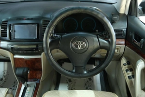 Седан Toyota Premio 2004 года, 789000 рублей, Омск