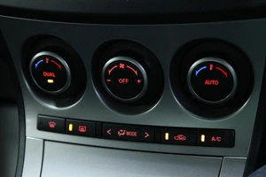 Хетчбэк Mazda Axela 2010 года, 978000 рублей, Солонцы