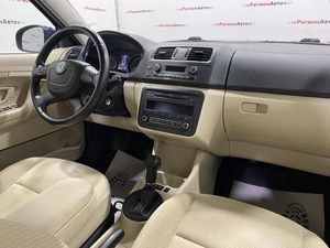 Универсал Skoda Fabia 2011 года, 695000 рублей, Красноярск