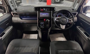 Хетчбэк Toyota Tank 2018 года, 967000 рублей, Красноярск