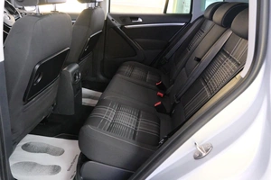 Внедорожник Volkswagen Tiguan 2015 года, 1629000 рублей, Омск