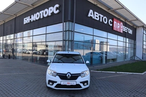 Хэтчбек Renault Sandero 2018 года, 905000 рублей, Мирное