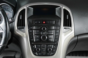 Хетчбэк Opel Astra 2013 года, 969000 рублей, Тюмень