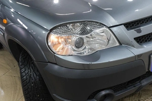 Внедорожник Chevrolet Niva 2011 года, 529000 рублей, Новокузнецк