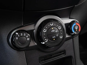 Седан Ford Fiesta 2016 года, 950000 рублей, Краснодар