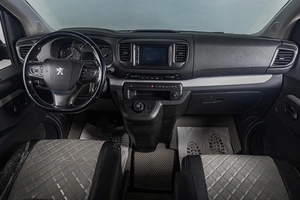 Минивэн Peugeot Traveller 2018 года, 3039000 рублей, Томск
