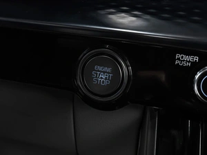 Минивэн Kia Carnival 2022 года, 4999000 рублей, Тюмень
