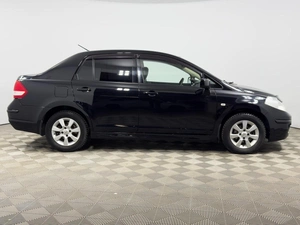 Седан Nissan Tiida 2013 года, 669900 рублей, Казань