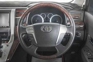 Минивэн Toyota Vellfire 2010 года, 2199000 рублей, Кемерово
