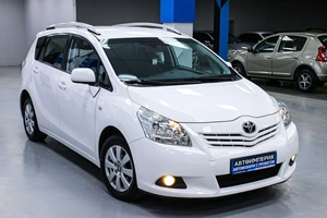 Минивэн Toyota Verso 2010 года, 1158000 рублей, Солонцы