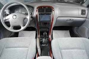 Седан Kia Magentis 2005 года, 529000 рублей, Тюмень
