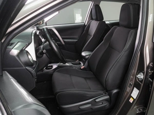 Внедорожник Toyota RAV4 2017 года, 2119000 рублей, Тюмень