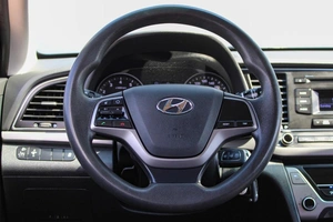 Седан Hyundai Elantra 2016 года, 1280000 рублей, Ярославль