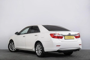 Седан Toyota Camry 2013 года, 1669000 рублей, Томск