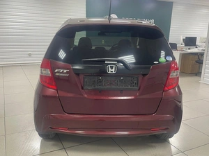 Хетчбэк Honda Fit 2012 года, 999000 рублей, Ачинск