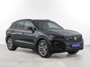 Внедорожник Volkswagen Touareg 2019 года, 8843055 рублей, Москва