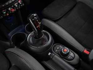 Хетчбэк MINI John Cooper Works 2019 года, 2999033 рублей, Москва
