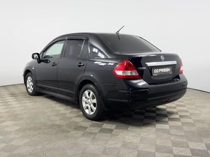 Седан Nissan Tiida 2013 года, 669900 рублей, Казань