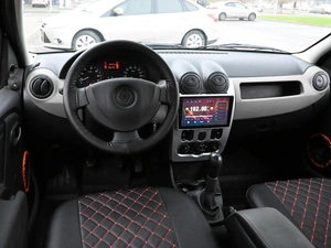 Седан Renault Logan 2014 года, 799000 рублей, Волгоград