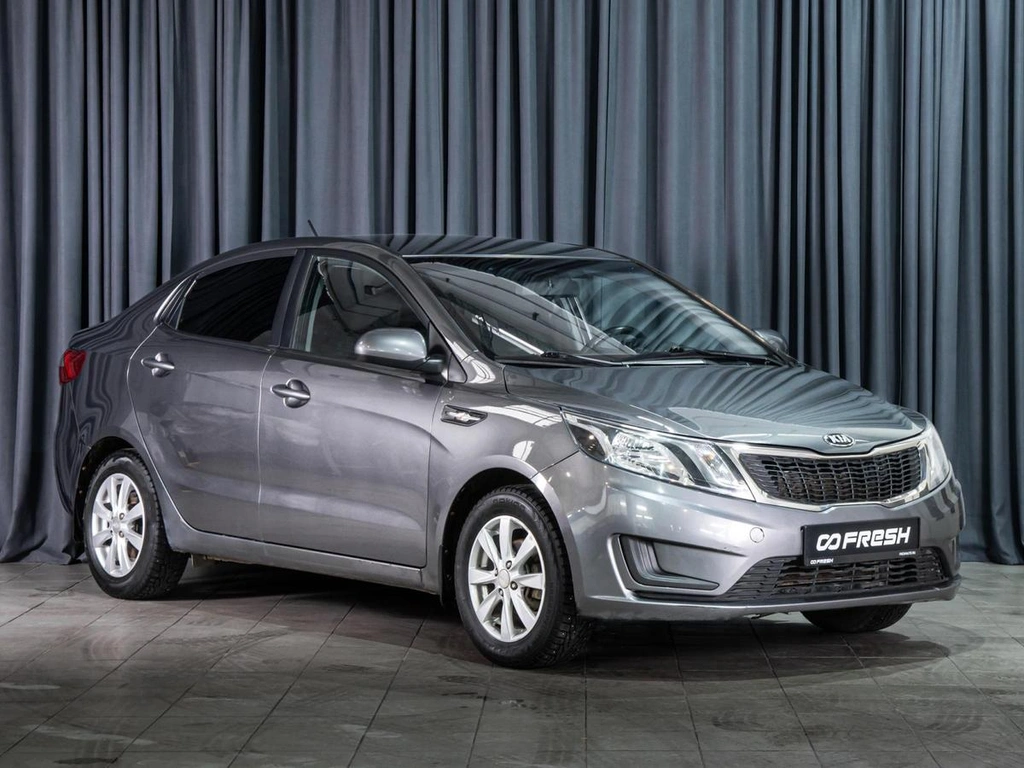 Седан Kia Rio 2013 года, 871000 рублей, Волгоград