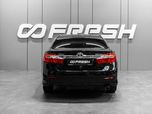 Седан Toyota Camry 2012 года, 1990000 рублей, Тюмень