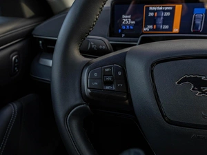 Внедорожник Ford Mustang Mach-E 2022 года, 5280000 рублей, Краснодар